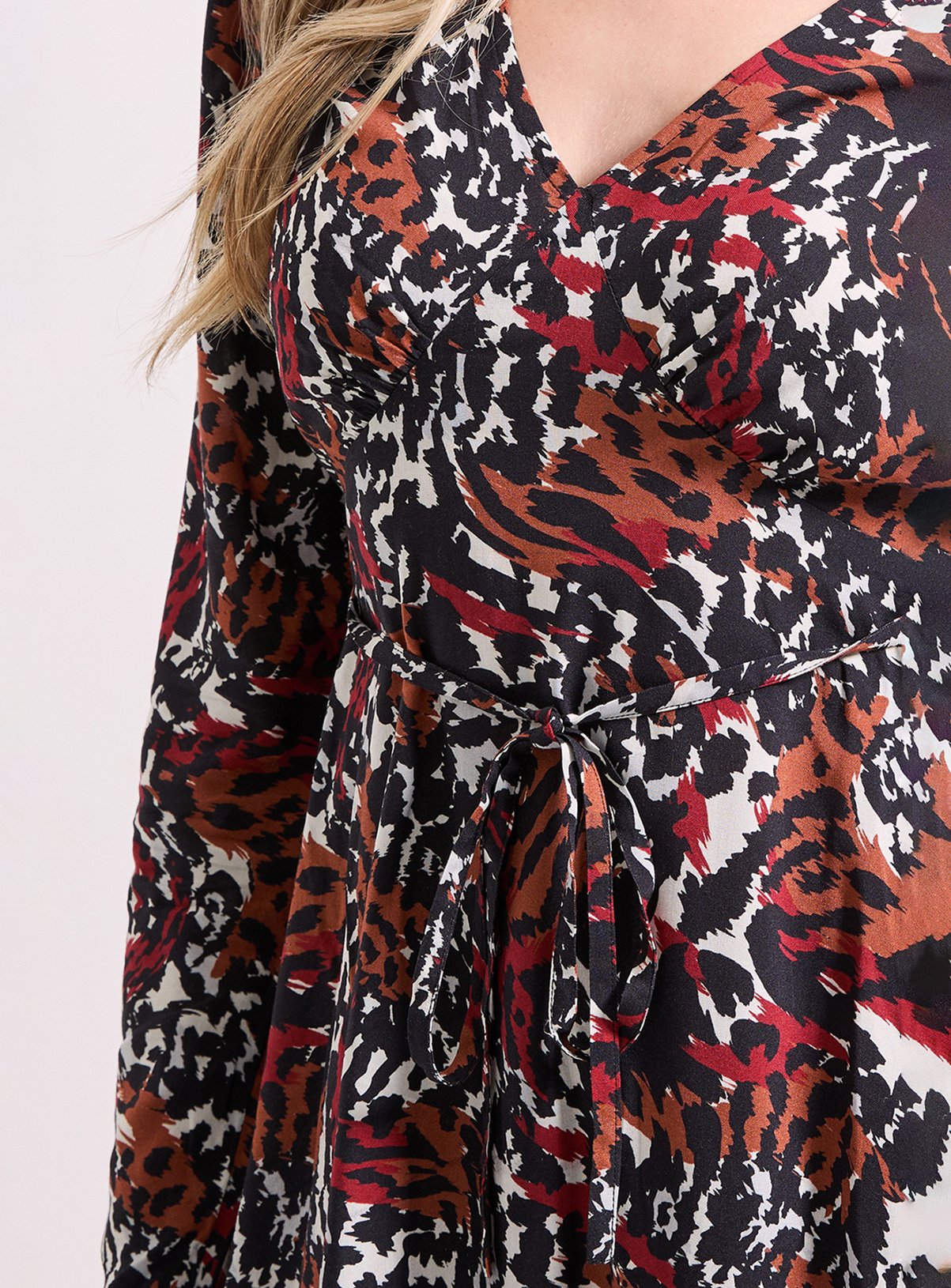 DOROTHY PERKINS Animal Shirred Shoulder Empire Long Sleeve Mini Dress 14 - Image 4 thumbnail